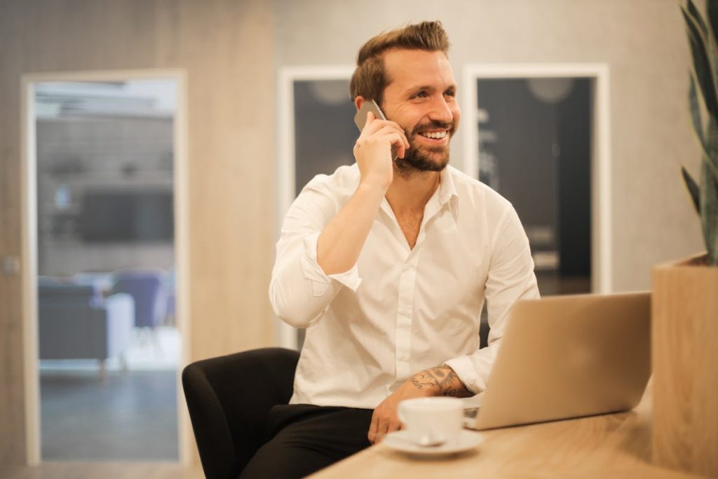 Why Your Company Needs a Professional Office Manager - Riveter ...